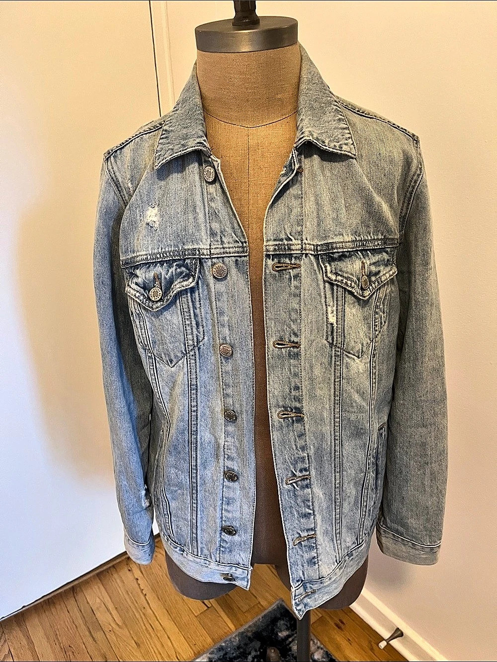 Lucky Brand Heritage Men Trucker Denim Jacket in Wash Blue Size Small